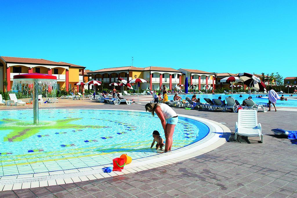 Villaggio Ai Pini Duna Verde Kültér fotó